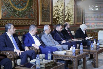 وفد من الأمانة العامة لرئاسة الجمهورية يناقش مع هيئة التخطيط والإحصاء خططها الاستراتيجية