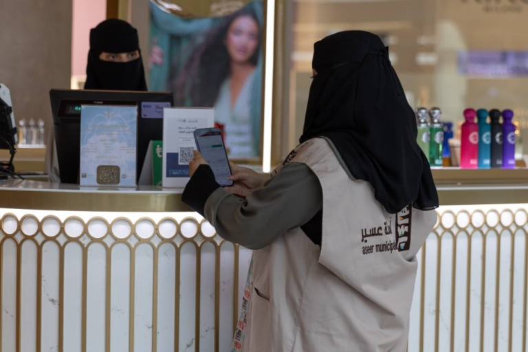 أمانة عسير تكثف الرقابة الميدانية بـ10700 جولة خلال العيد