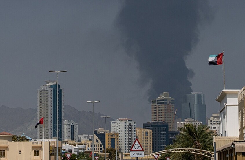 نتيجة الضربات الإيرانية لمواقع النفط.. 11.8 مليون برميل يوميا خارج السوق
